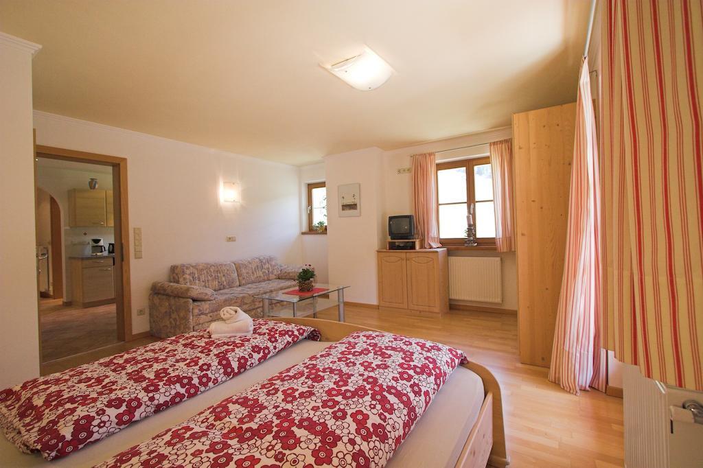 Apartments Dilln Guetl Tires Cameră foto