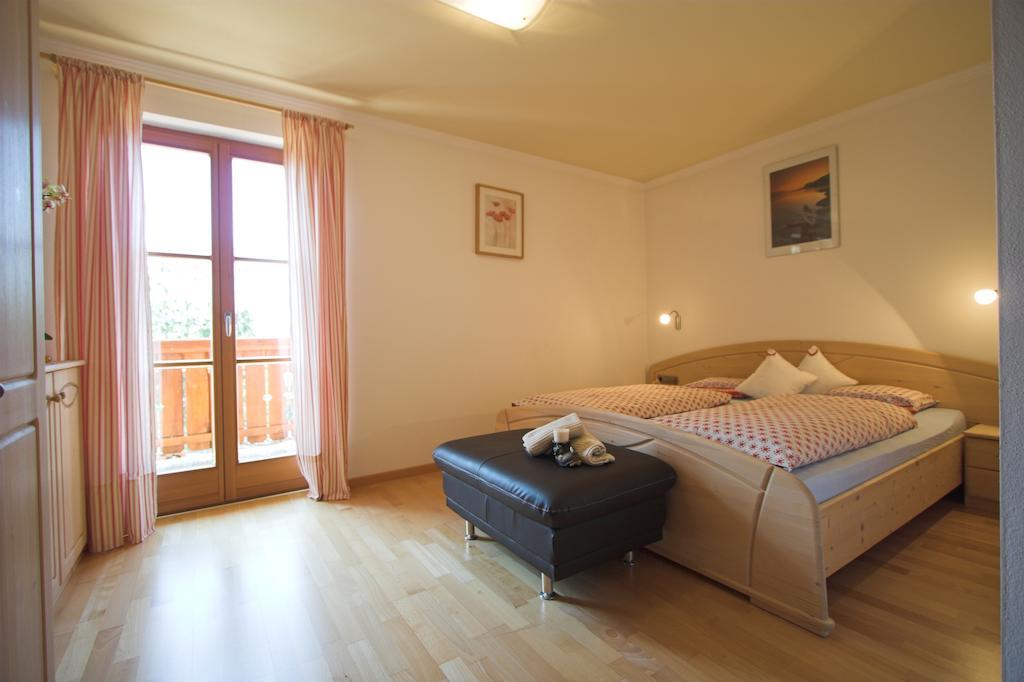 Apartments Dilln Guetl Tires Cameră foto